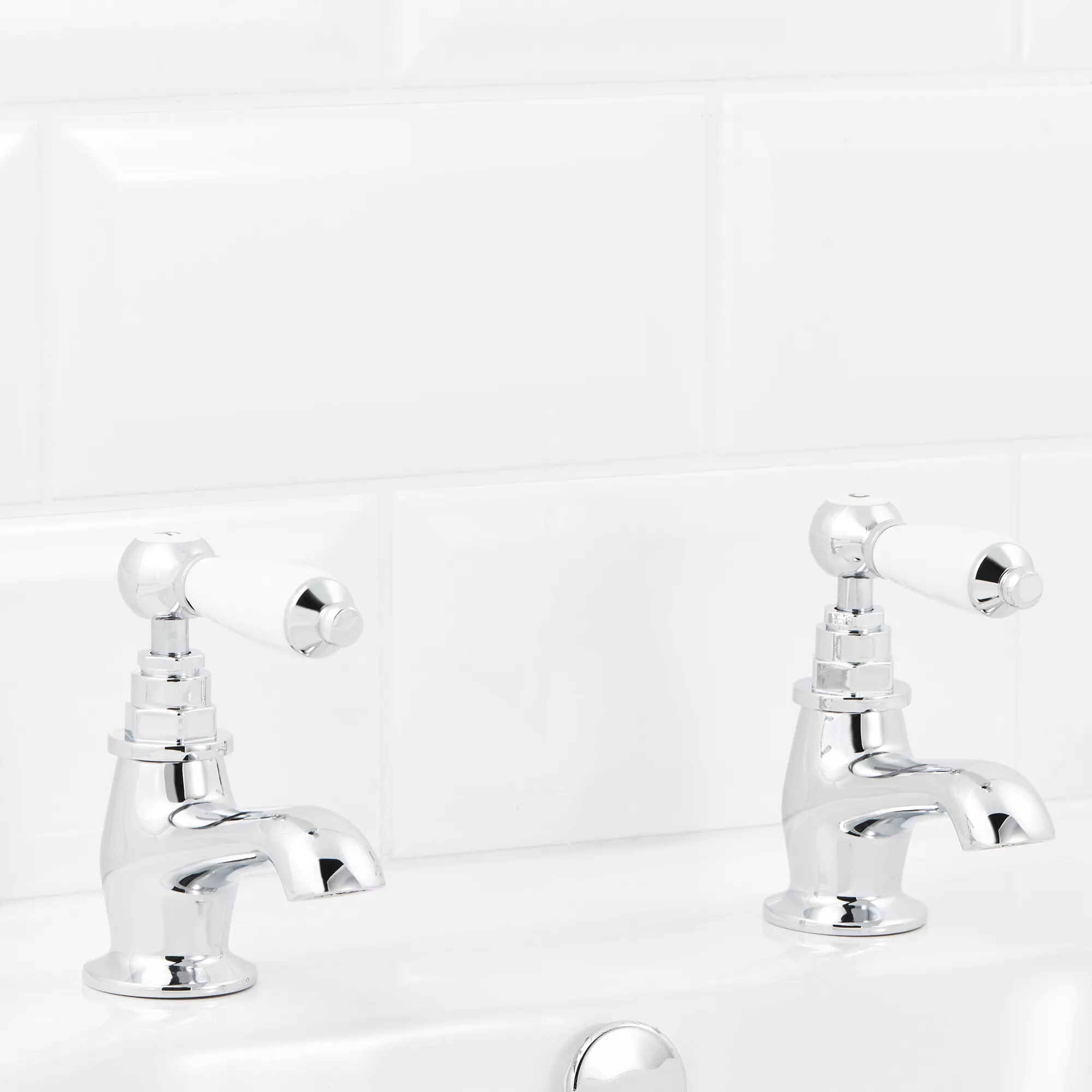 GoodHome Brean Traditional Basin Pillar Tap 3 GoodHome Brean Traditional Basin Pillar Tap - Image 3