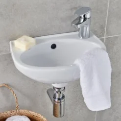 GoodHome Cavally Small Gloss Chrome Effect Round Deck-mounted Manual Basin Mono Mixer Tap -Ideal Standard Shop goodhome cavally small gloss chrome effect round deck mounted manual basin mono mixer tap3663602299769 02i