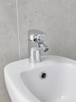 GoodHome Cavally Standard Gloss Chrome Effect Round Deck-mounted Manual Bidet Mono Mixer Tap -Ideal Standard Shop goodhome cavally standard gloss chrome effect round deck mounted manual bidet mono mixer tap3663602300229 20i